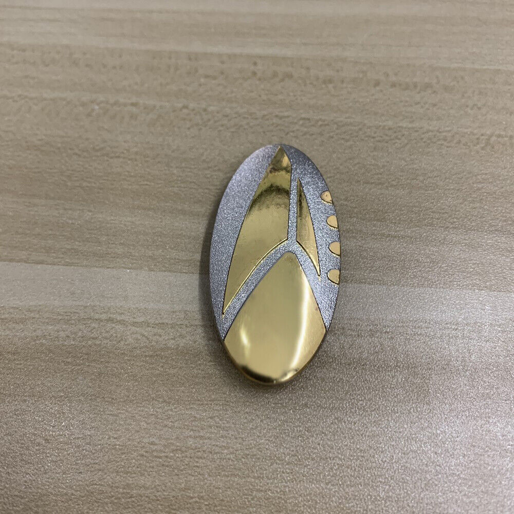Star Trek Discovery 3 Fleet Admiral Charles Vance Magnet Pin Brooches Badge Accessories