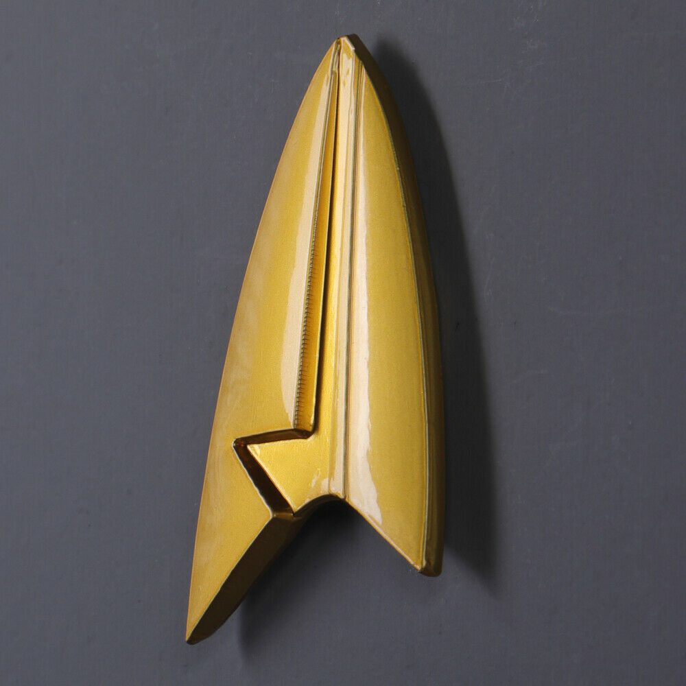 Star Trek Prodigy Captain Kathryn Janeway Magnet Badge Starfleet Pin Halloween Cosplay  Accessories