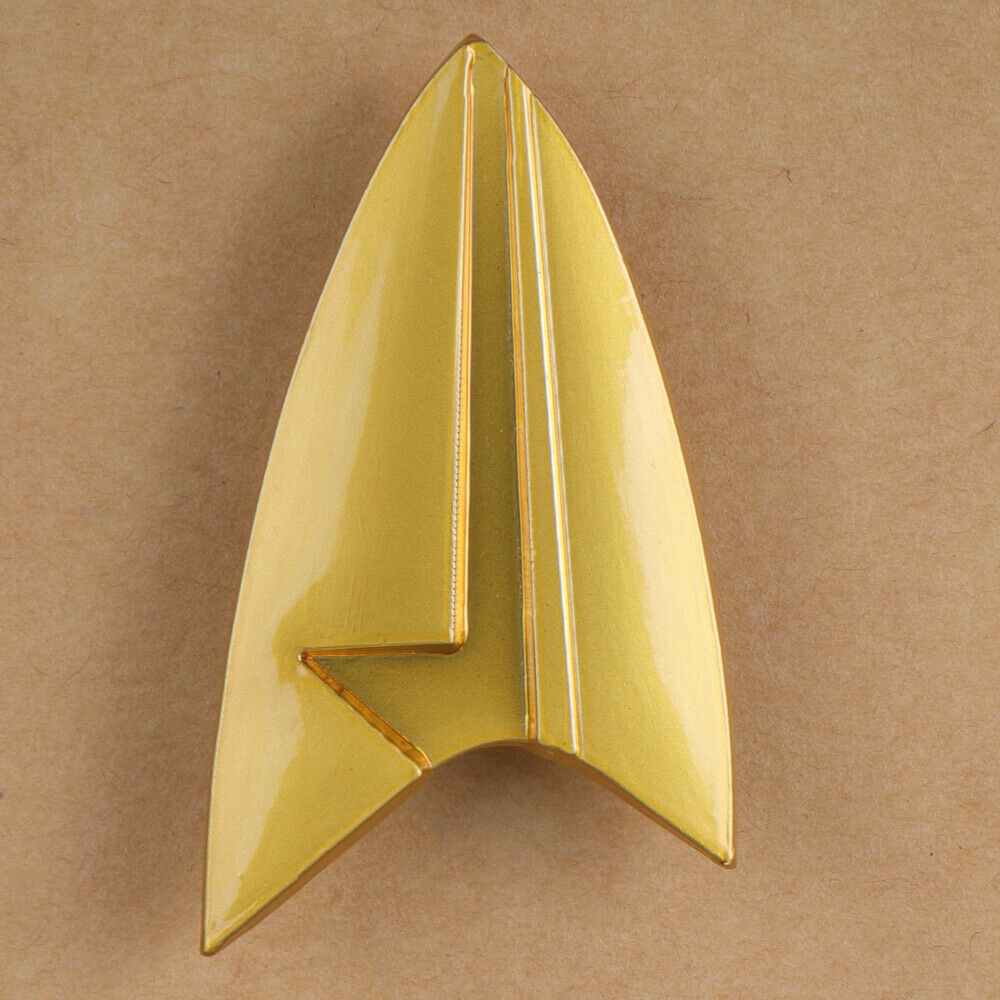 Star Trek Prodigy Captain Kathryn Janeway Magnet Badge Starfleet Pin Halloween Cosplay  Accessories