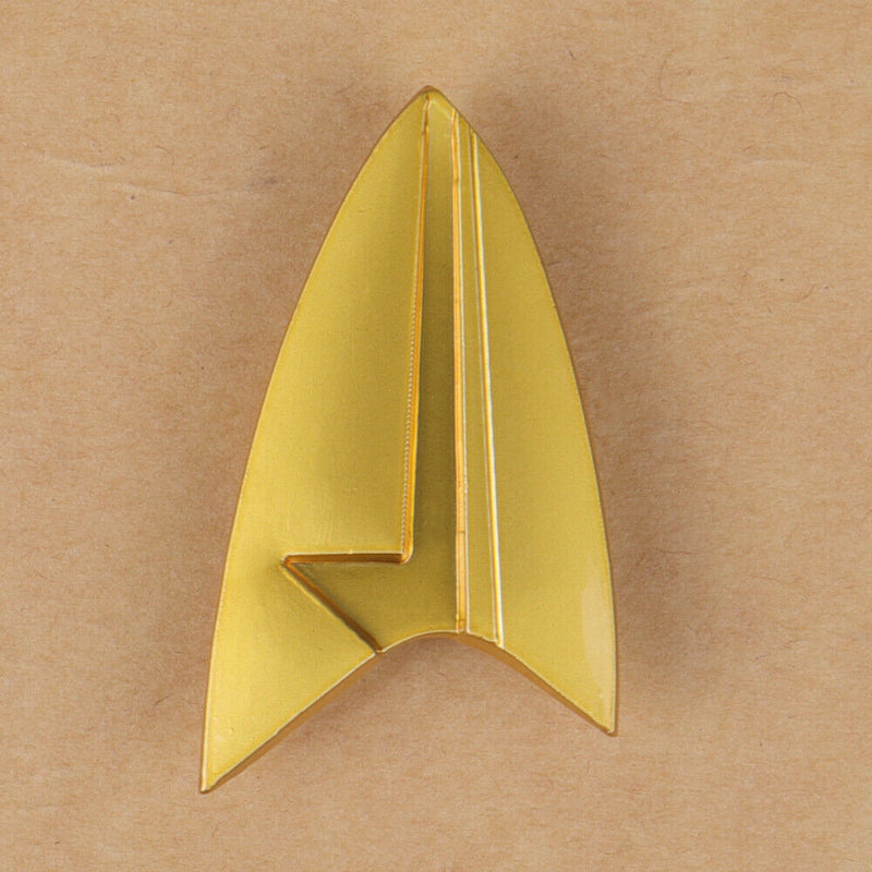 Star Trek Prodigy Captain Kathryn Janeway Magnet Badge Starfleet Pin Halloween Cosplay  Accessories